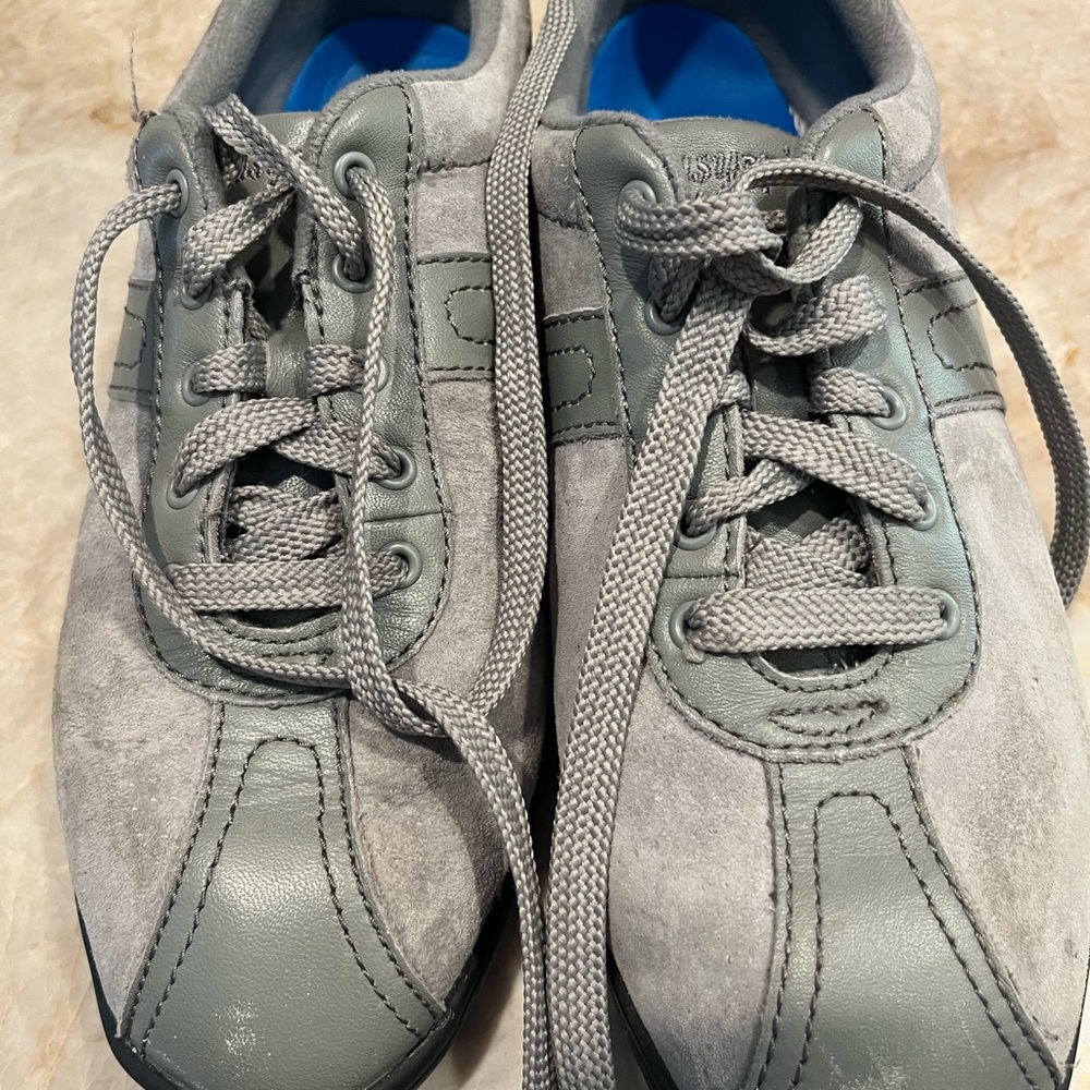 Easy Spirit Gray Sneakers